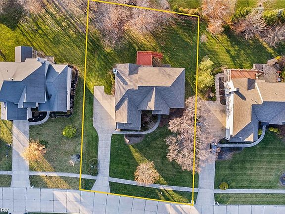 5th image of 11124 Woodbury Ln