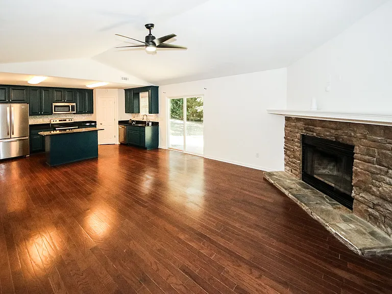 family room w/ fireplace