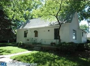 447 N 9th St, Seward, NE 68434
