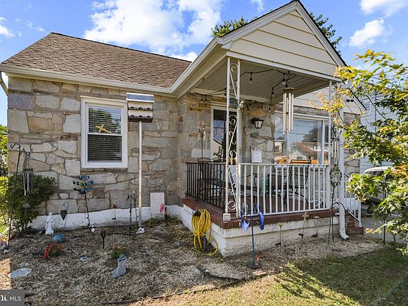 2nd image of 320 S Taylor Ave
