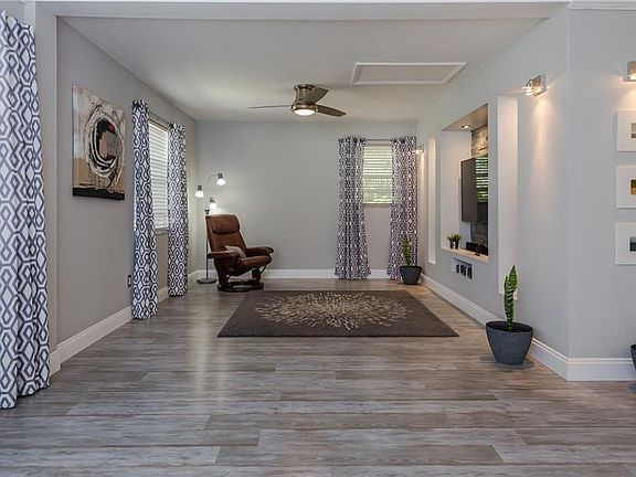 2nd image of 11861 McGregor Blvd