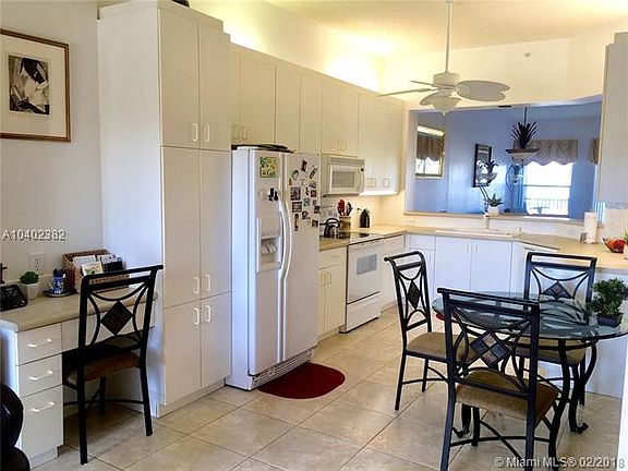 3rd image of 7693 Granville Dr #411