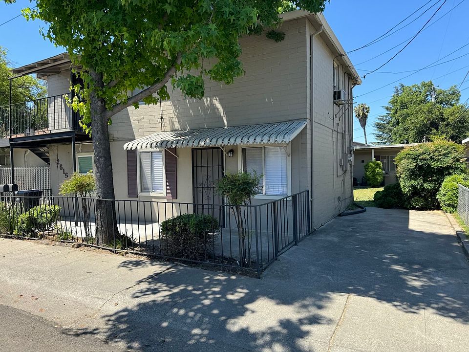 1st image of 2515 N Franklin Ave #A