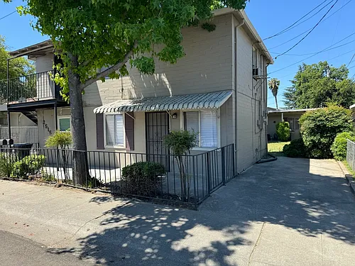 2515 N Franklin Ave #A Photo 1 2515 N Franklin Ave #A Photo 1