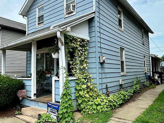 3rd image of 726 1st St