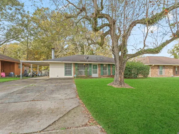 9755 Gov Beauvais Dr, Baton Rouge, LA 70811