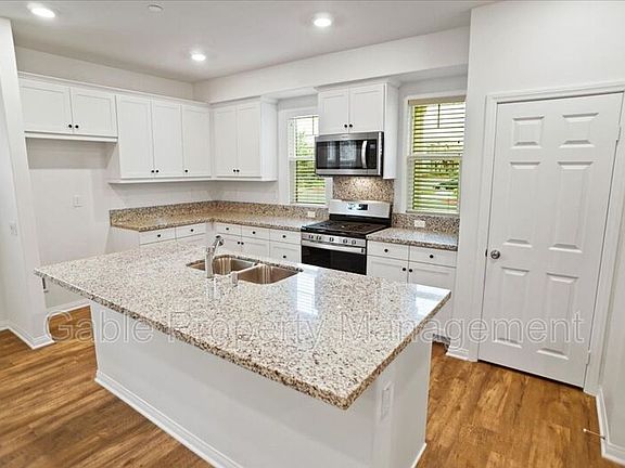 4th image of 27559 Antelope Dr