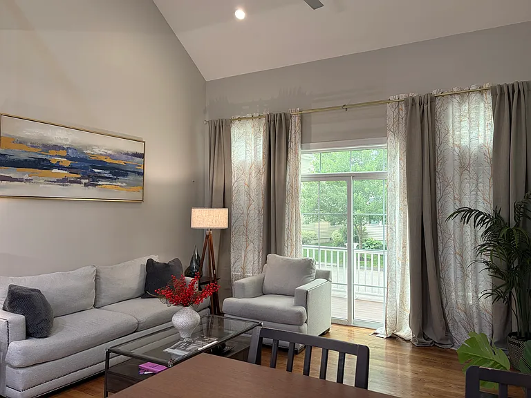 30 Boardwalk Dr — Photo 3