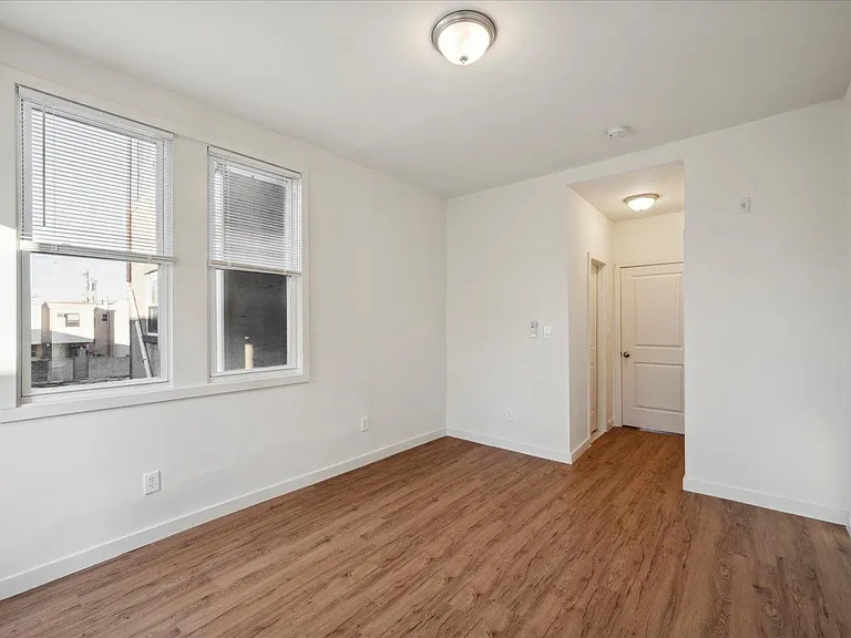 1924 E Passyunk Ave #B — Photo 10