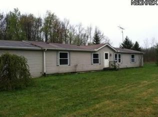 6136 Meade Hollow Rd, Windsor, OH 44099