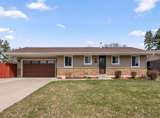 7500 Hillside Trl S, Cottage Grove, MN 55016