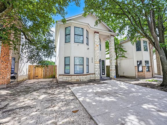 2nd image of 3014 La Estancia Ln