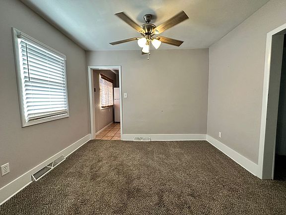 5th image of 345 Iroquois Ave