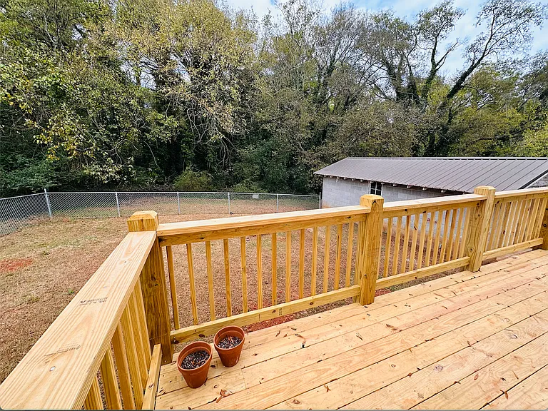 202 Hooper Ave SE — Photo 26