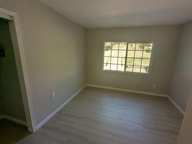 706 Appian Way — Photo 8