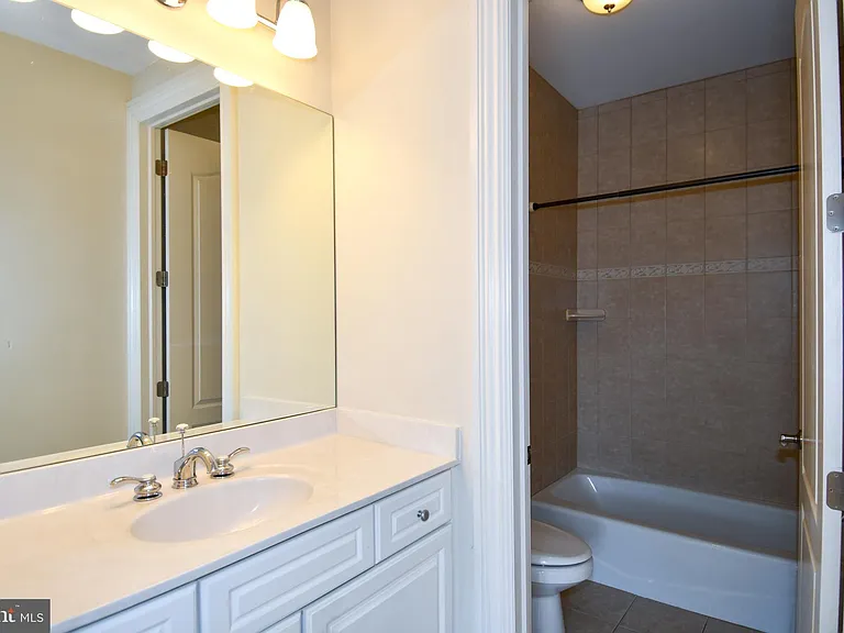 7104 Old Dominion Dr — Photo 52