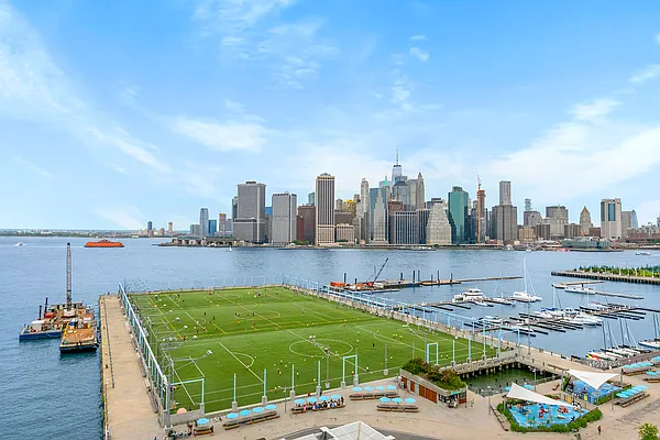 Rented by Compass | media 36