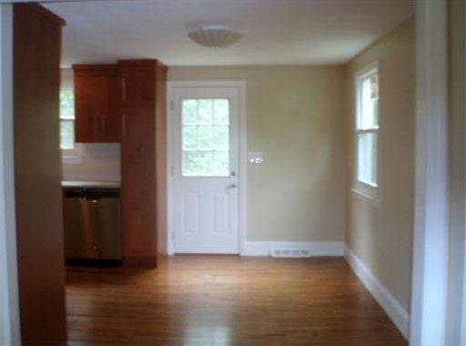 3rd image of 19 McEvoy Cir