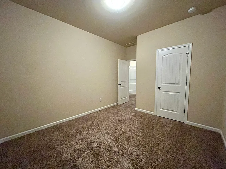 690 Oakside Pl — Photo 29