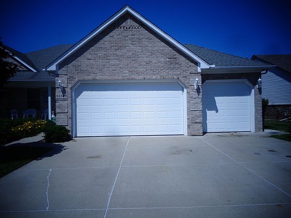 4th image of 52369 Creek Ln