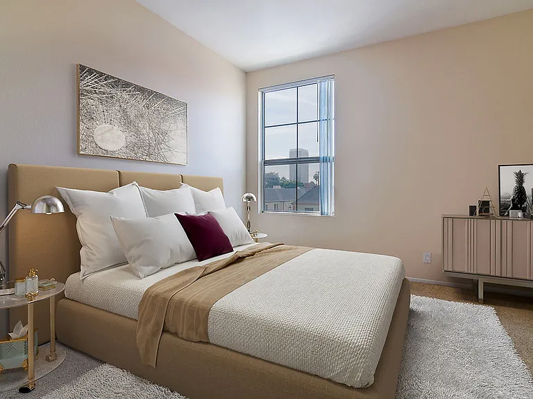 Essex Properties at Miracle Mile — Photo 9