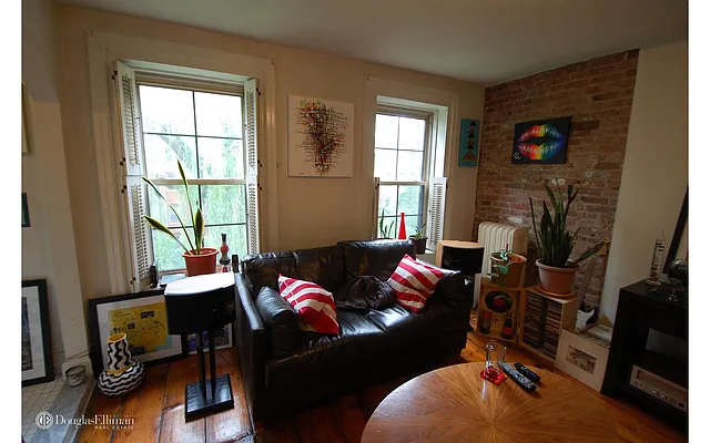 Rented by Douglas Elliman | media 8