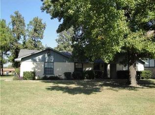 10701 Edgewater Rd, Fort Smith, AR 72903