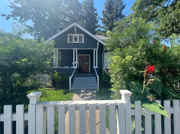 619 Healdsburg Ave, Healdsburg, CA 95448
