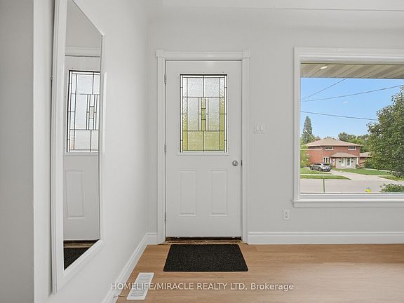 5th image of 199 Allen St E