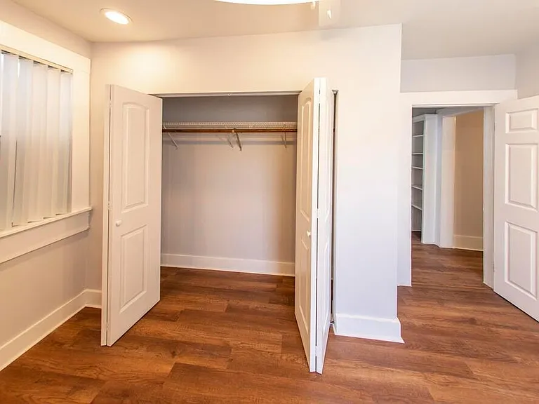 4116 Virginia Ter #A — Photo 8