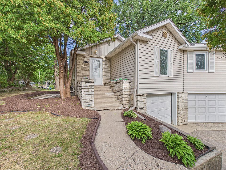 1st image of 2149 Cardinal Ln