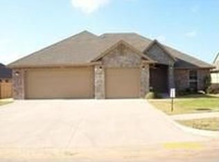 3405 SE 31st Pl, Moore, OK 73165
