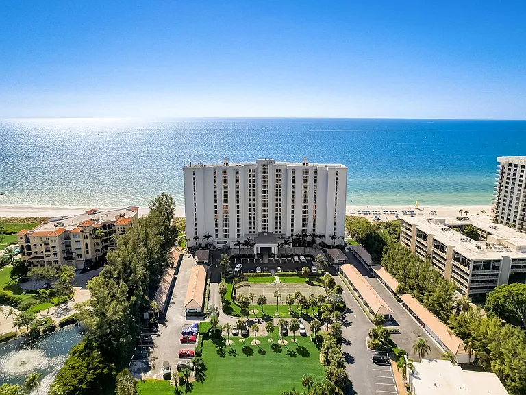 2425 Gulf Of Mexico Dr #14B — Photo 32