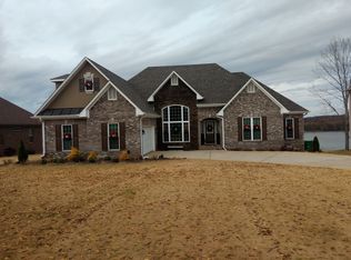 122 Clear View Dr, Sheffield, AL 35660