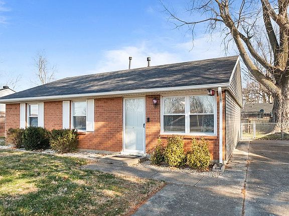 3rd image of 2225 Barron Dr