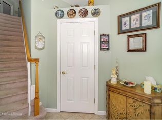 44 Rose Ln, Mount Sinai, NY 11766
