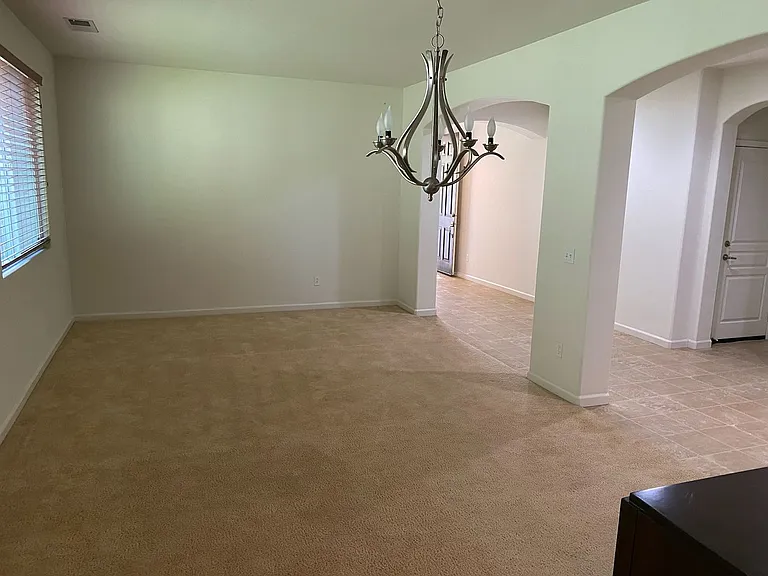 2434 N El Cajon St — Photo 27