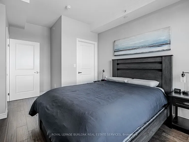 35 Southshore Cres #209 — Photo 22