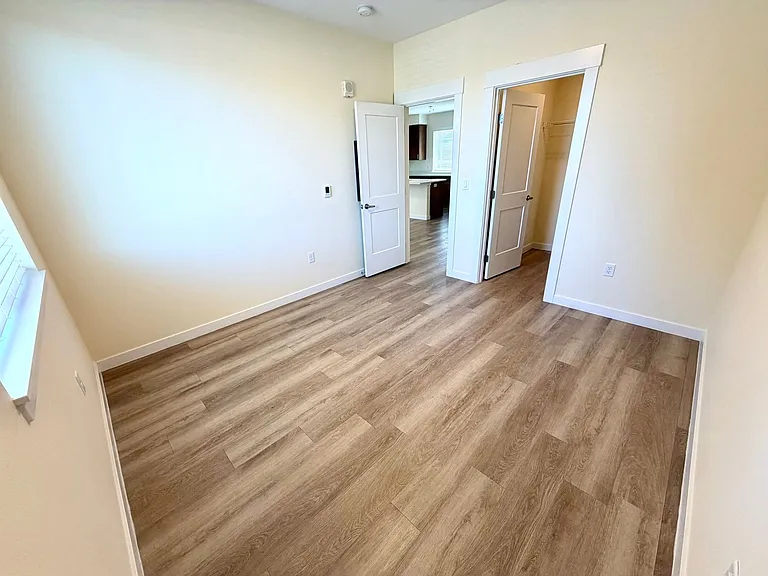 Alena Apartments — Photo 12