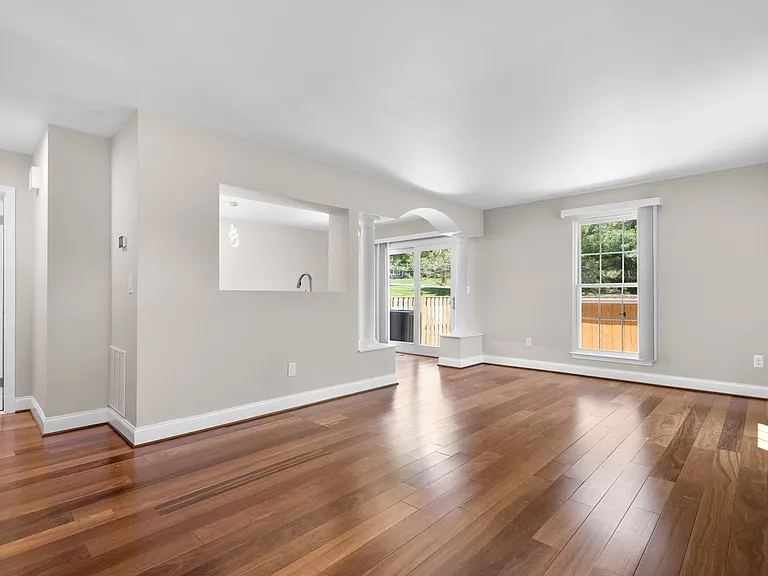 19306 Sandy Lake Dr — Photo 5
