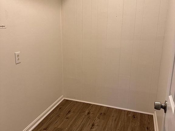 5th image of 2055 Peabody Ln #4