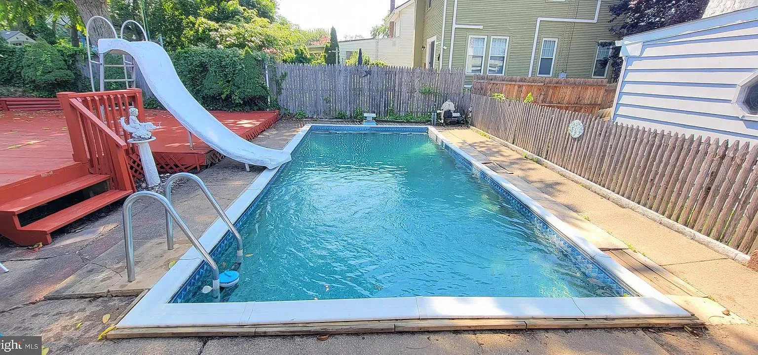 4 bed, 1428 sqft, $2,850 — Photo 4