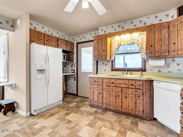 501 Cable Ave — Photo 23