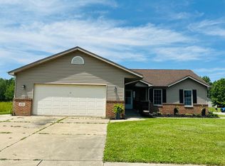 674 Coventry Ln, Valparaiso, IN