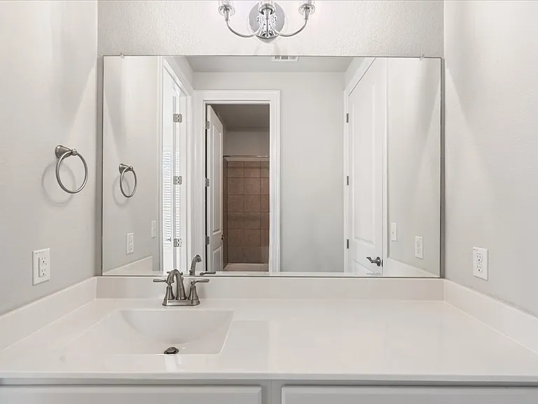 108 Strata Dr — Photo 18