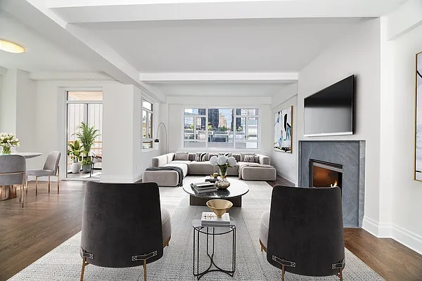 Rented by Central Park South Associates | media 4