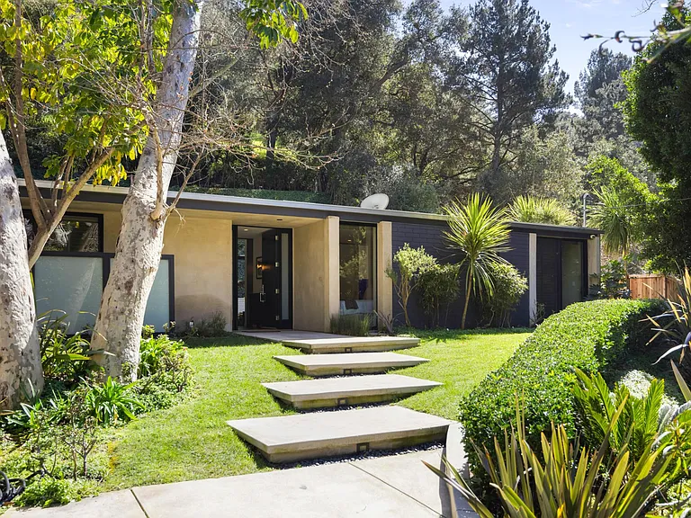 Step into the exquisite Villa Aman, where luxury and tranquility await!