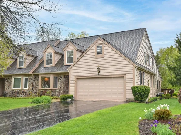 1521 West Eastbrook DRIVE, Mequon, WI 53092