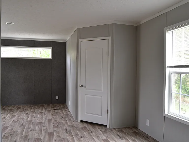 122 Willow Dr — Photo 10