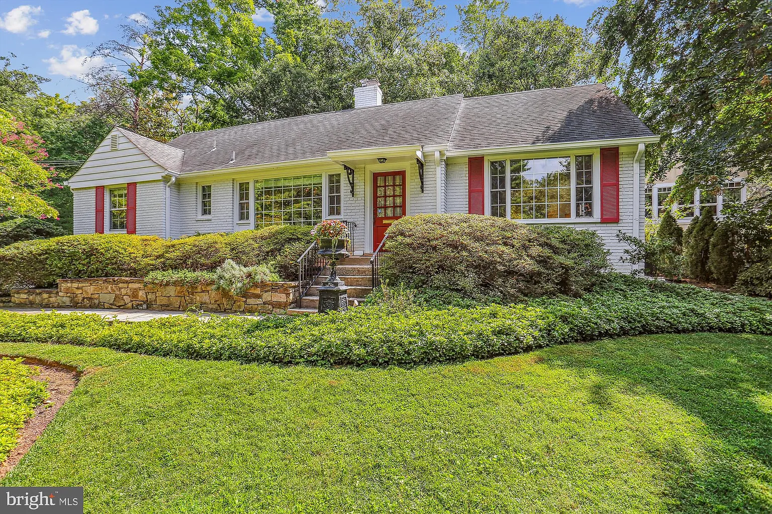 10001 Kensington Pkwy photo 1